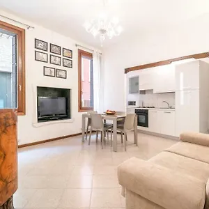 Casa Delle Botteghe Appartamento